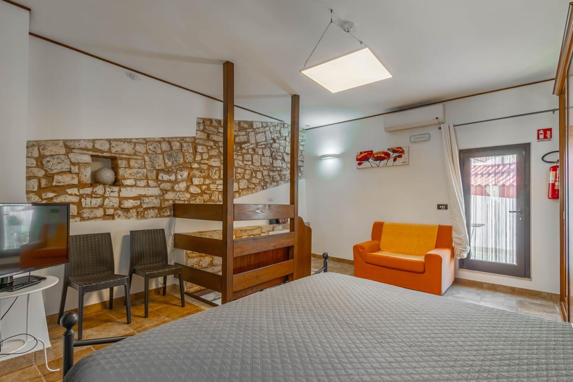 Antiche Mura Apartments "Nel Cuore Della Puglia"Bivani, Cucina, Terrazzo Turi Eksteriør billede